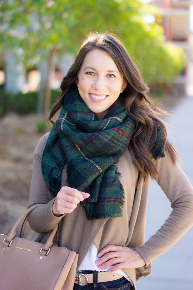 Casual Warmth: Beige Cardigan with Plaid Scarf Accent — Minimalist Winter Outfits