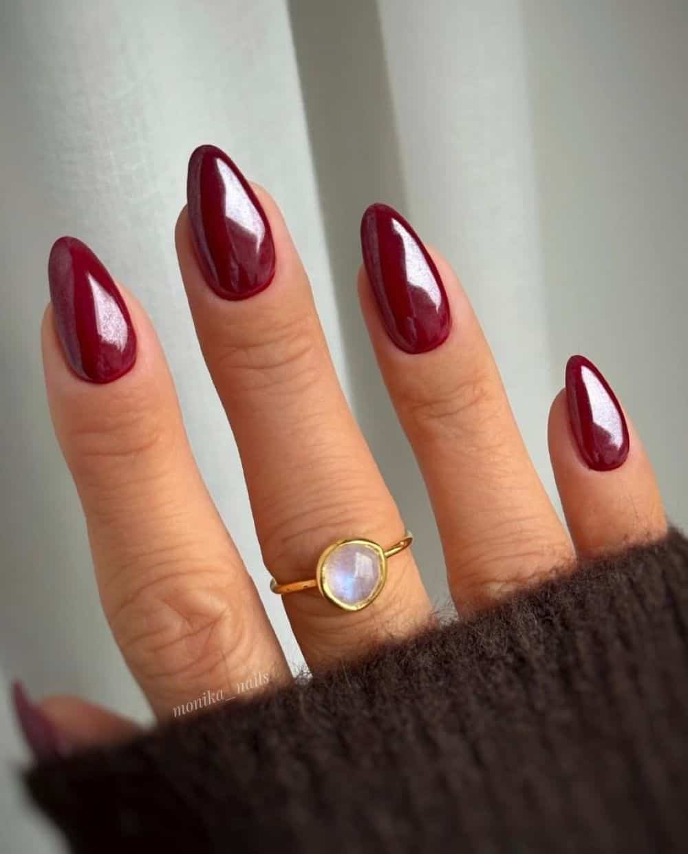 Deep Red-Burgundy Glossy Almond Nails Deep Red-Burgundy Glossy Almond Nails — Everyday Winter Nails