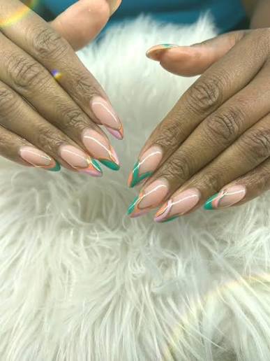 Wavy Line French Tip Stiletto Nails Wavy Line French Tip Stiletto Nails — classy simple nail designs