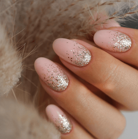 Soft Pink Glitter Ombré Oval Soft Pink Glitter Ombré Oval — Simple Winter Nails