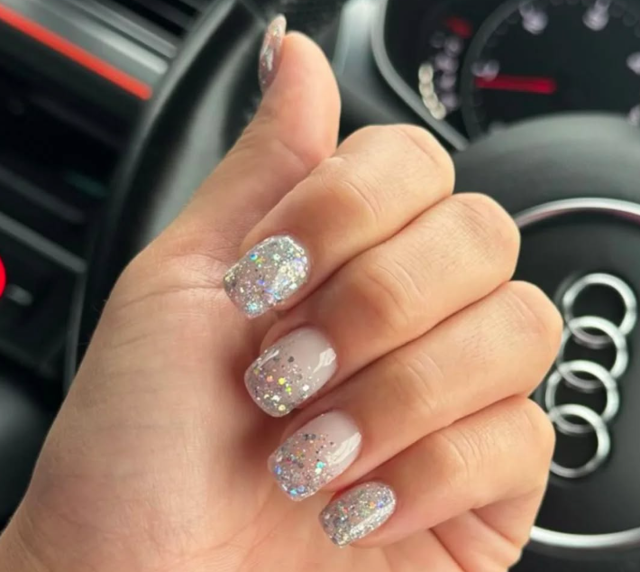 Nude French Tips with Dense Silver Glitter Nude French Tips with Dense Silver Glitter — Winter Gel Nails