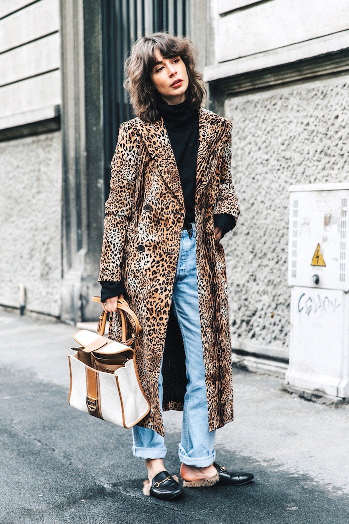 Longline Leopard Coat with Black Turtleneck and Loafers Longline Leopard Coat with Black Turtleneck and Loafers — Leopard Coat Outfits