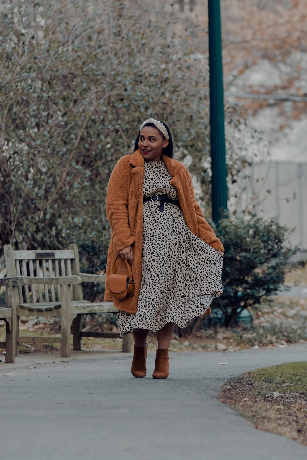 Teddy Coat Over Leopard Print for a Playful Winter Look Teddy Coat Over Leopard Print for a Playful Winter Look — Winter Outfits