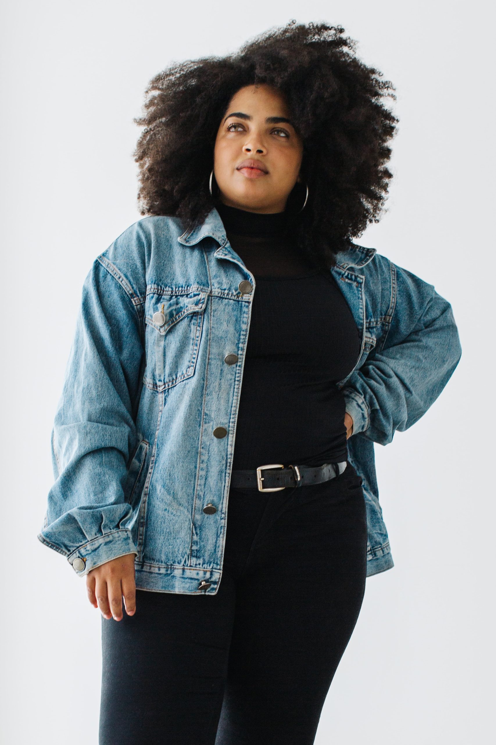 Oversized Denim Jacket Over Black Turtleneck for Casual Cool Oversized Denim Jacket Over Black Turtleneck for Casual Cool — Winter Outfits for Curvy Women