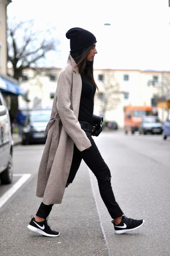 Ripped Jeans, White T-shirt, Beige Blazer, and White Low-Top Sneakers Ripped Jeans, White T-shirt, Beige Blazer, and White Low-Top Sneakers — Winter Outfits with Sneakers