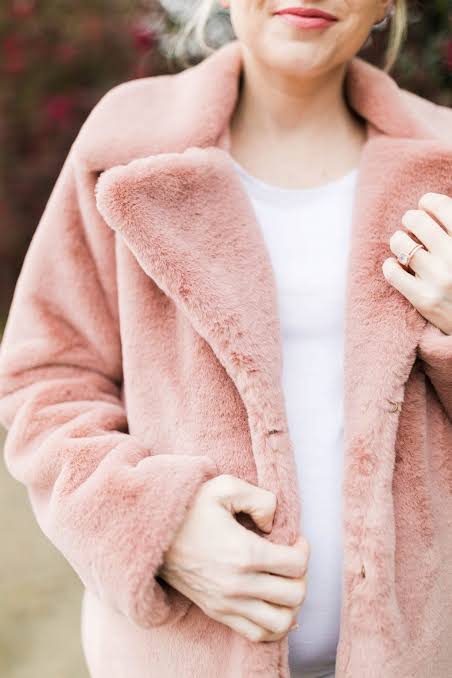 Pink Faux Fur Coat for a Playful Winter Statement Pink Faux Fur Coat for a Playful Winter Statement — Winter Outfits for Petite Women