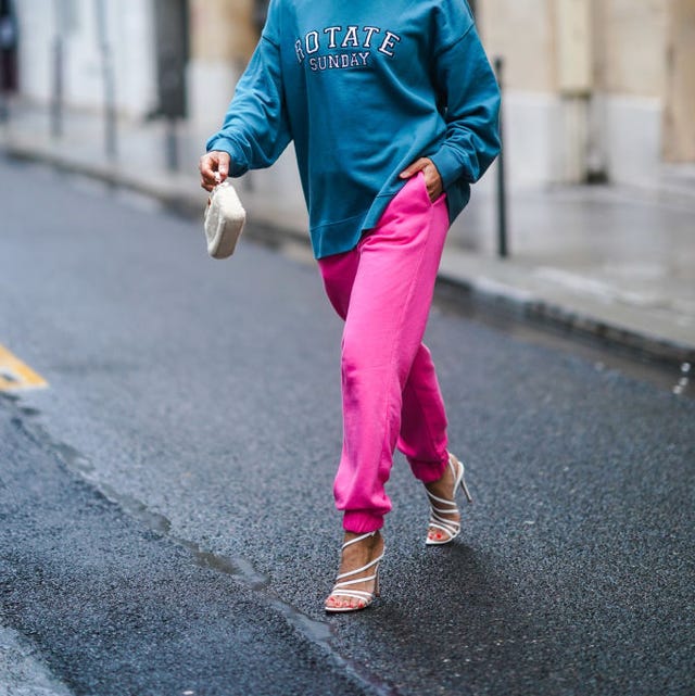 Bold Pink Sweatpants with Teal Sweatshirt and Heels — Sweatpants Outfits