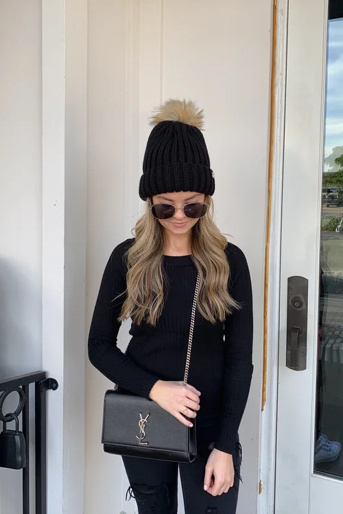 Black Beanie with Beige Pompom and Aviator Sunglasses Black Beanie with Beige Pompom and Aviator Sunglasses — Beanie Outfits