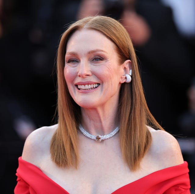 Warm Auburn Collarbone Long Bob Warm Auburn Collarbone Long Bob — Winter Haircuts for Oval Faces