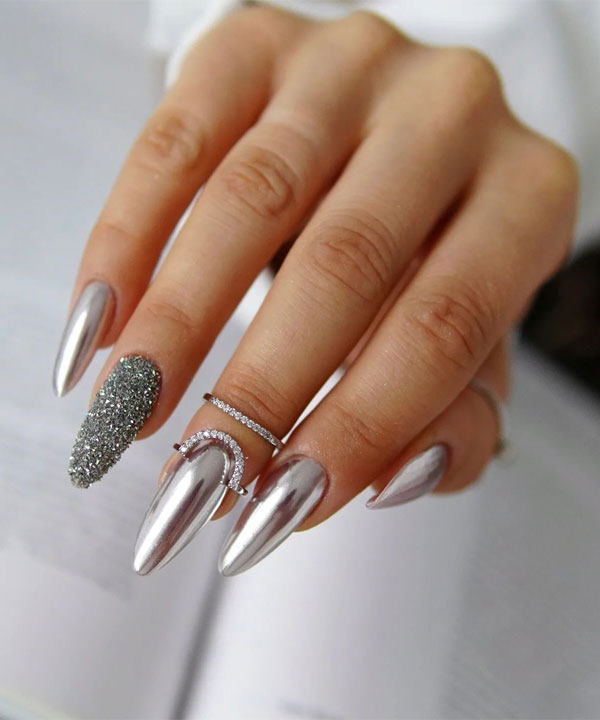 Long Stiletto Chrome and Glitter Accent Long Stiletto Chrome and Glitter Accent — Silver Chrome Nails