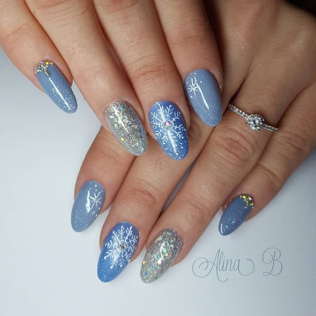 Dusty Blue Snowflake Rhinestone Almonds Dusty Blue Snowflake Rhinestone Almonds — Winter Squoval Nails