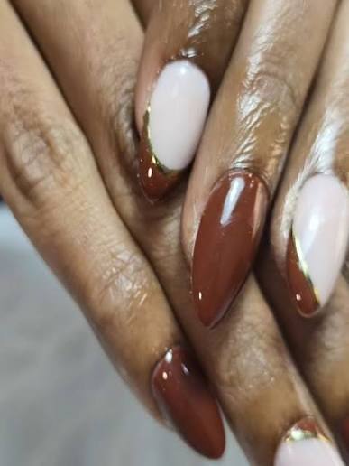 Brown with Pale Pink and Gold Line Accent Brown with Pale Pink and Gold Line Accent — brown nail designs