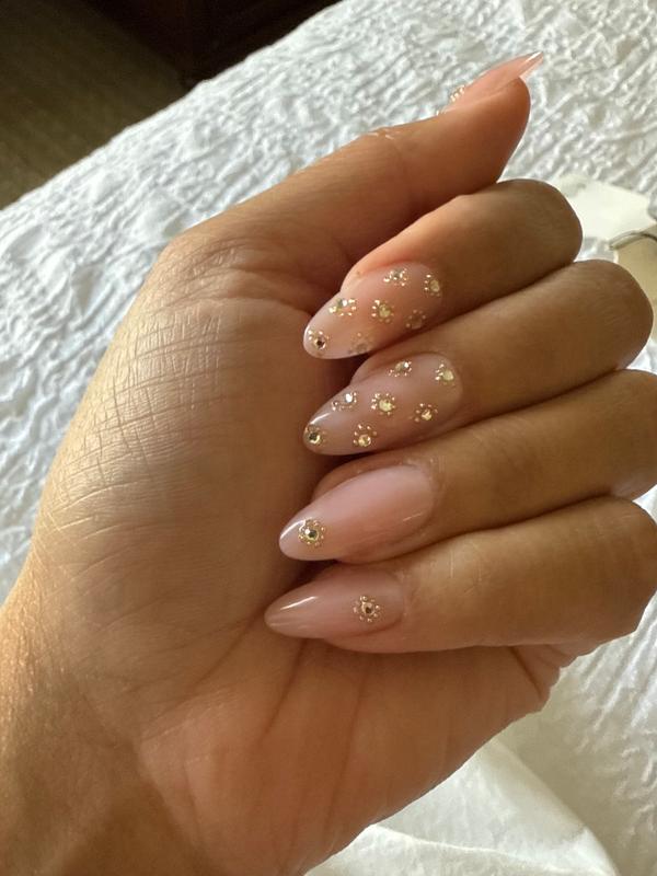 Rhinestone Floral Pattern Almonds Rhinestone Floral Pattern Almonds — almond nail designs
