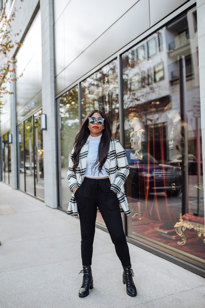 Oversized Plaid Coat for Chic Winter Travel Oversized Plaid Coat for Chic Winter Travel — winter outfits for black women