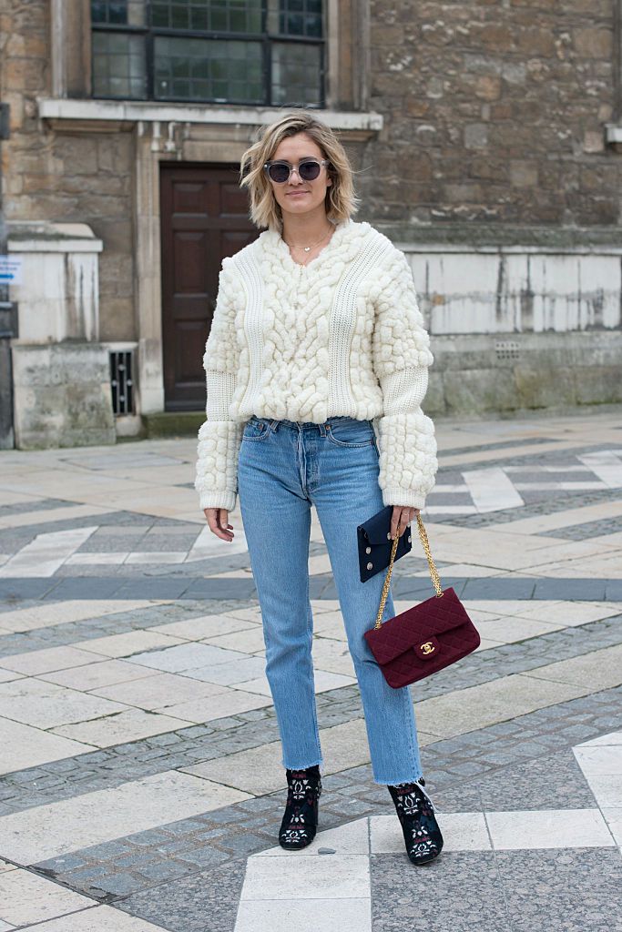 Chunky Knit Sweater with Denim for Winter Casual — Grunge Winter Outfits