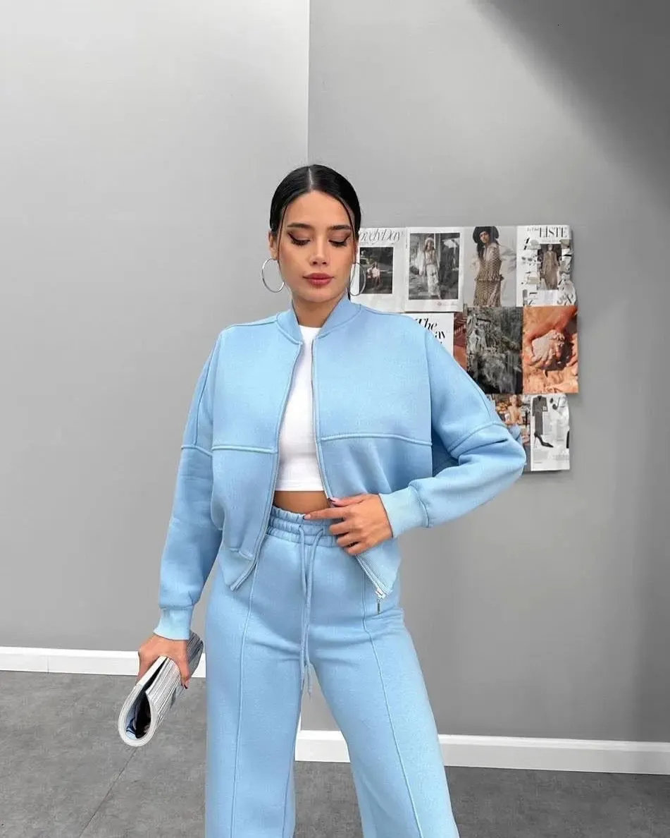 Light Blue Tracksuit with Graphic Print for Y2K Streetwear Light Blue Tracksuit with Graphic Print for Y2K Streetwear — Y2K Winter Outfits