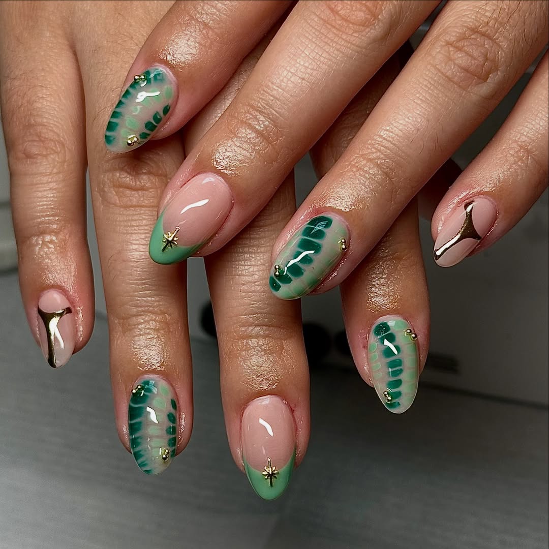 Winter Visual Idea Winter Visual Idea — Winter Oval Nails