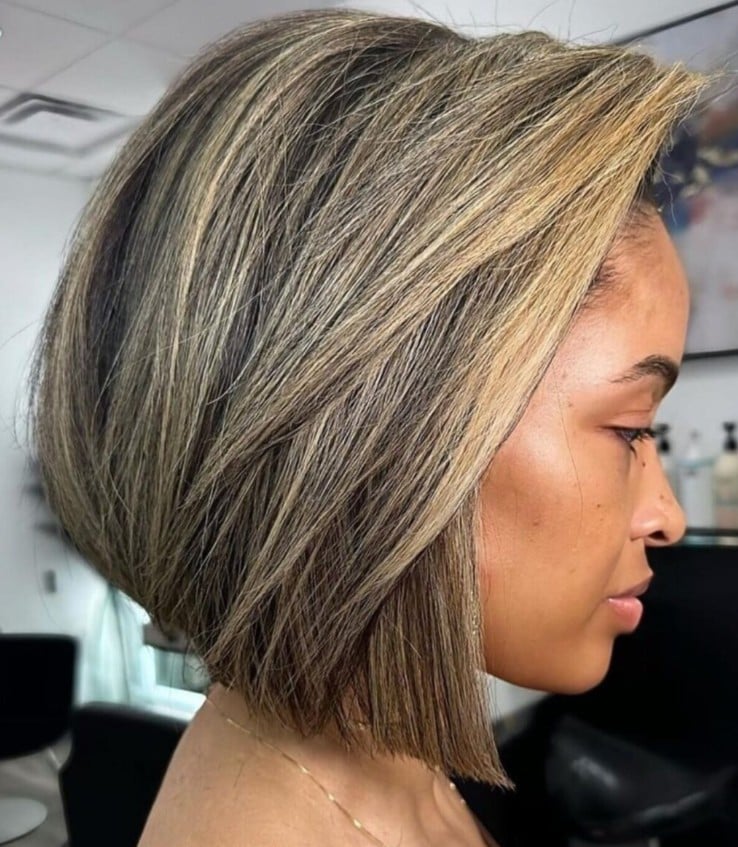 Ash Blonde Bob With Dark Roots Ash Blonde Bob With Dark Roots — Winter Haircuts for Women