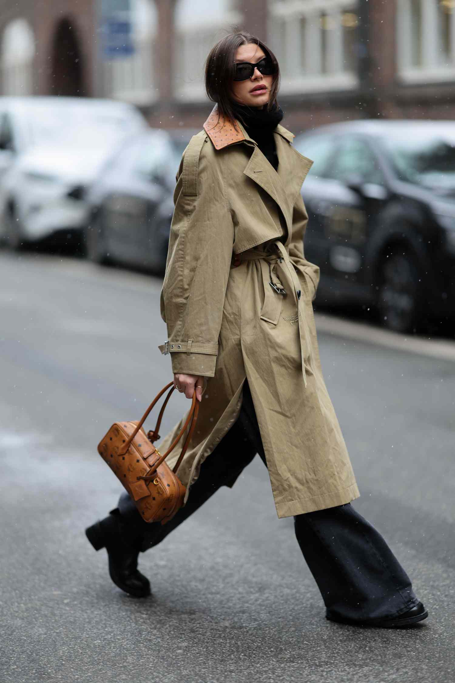 Beige Trench Coat with Monogrammed Bag Beige Trench Coat with Monogrammed Bag — Old Money Winter Outfits