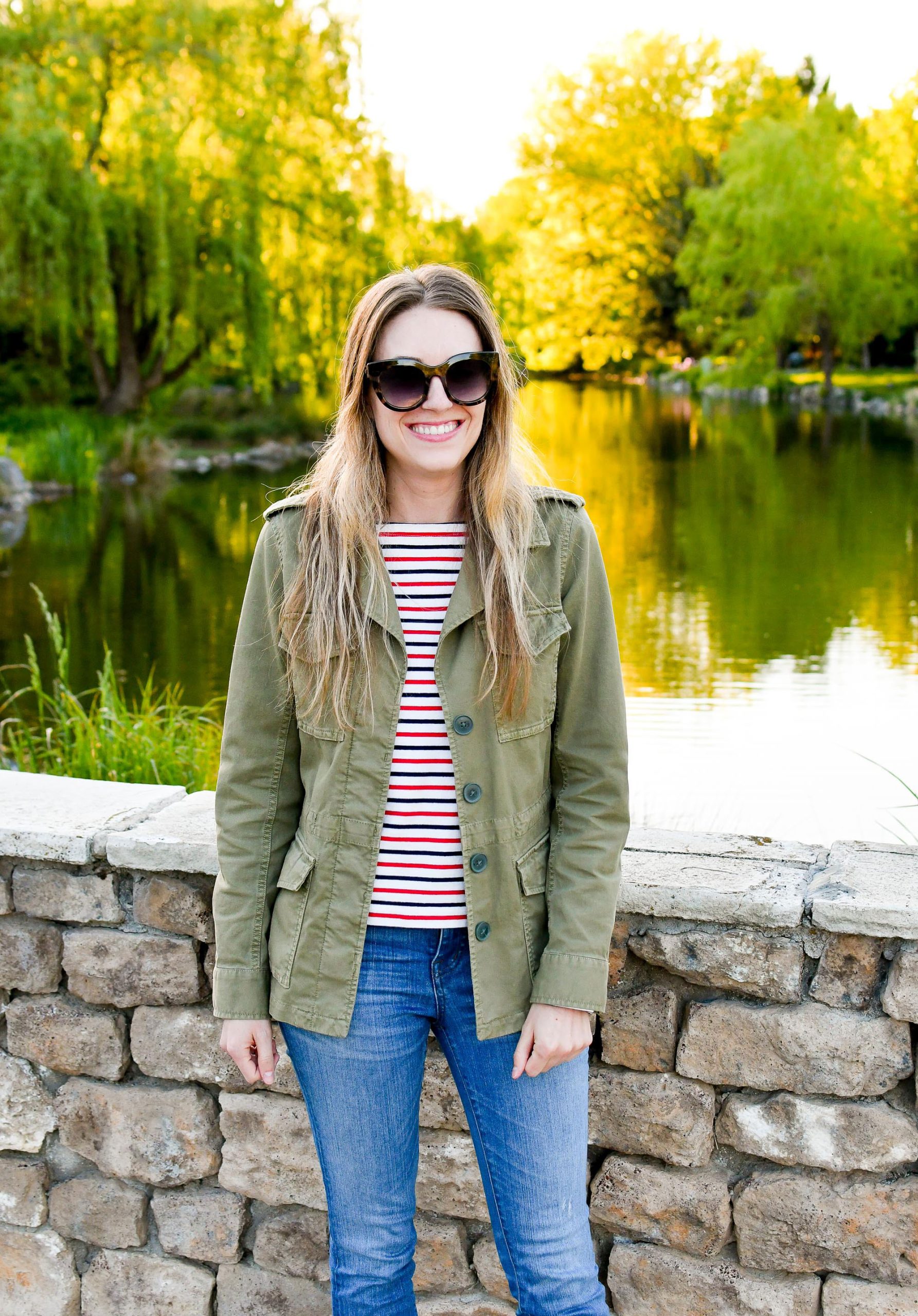 Casual Outdoor Olive Utility Jacket with Striped Tee and Jeans for Outdoor Wear Parka Outfits