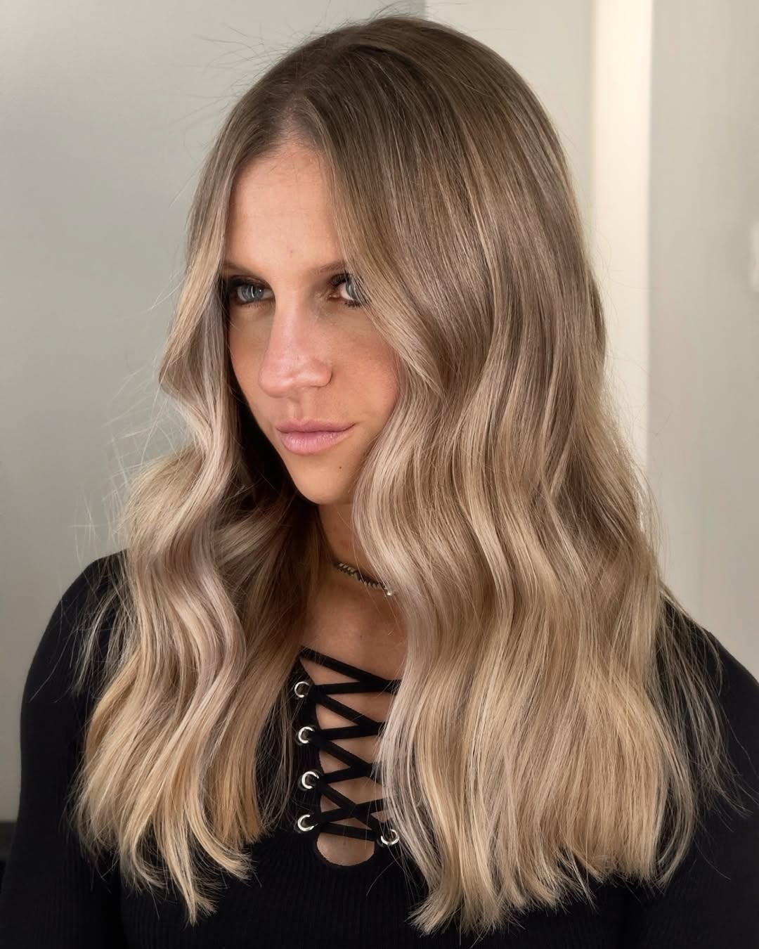 Ash Blonde With Platinum Highlights Ash Blonde With Platinum Highlights — Low Maintenance Winter Hair Colors