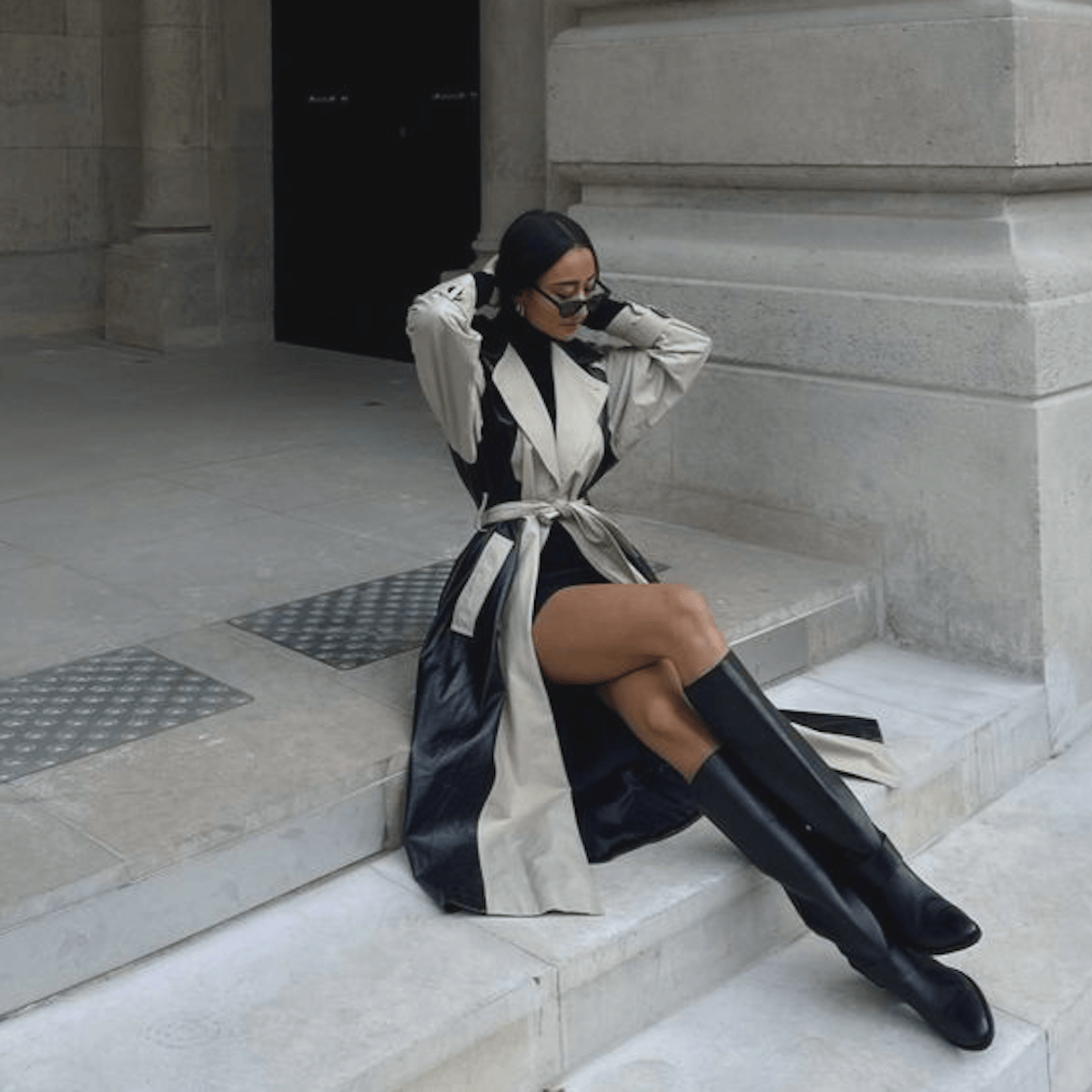 Two-Tone Trench Coat with Knee-High Boots for a Chic Statement Two-Tone Trench Coat with Knee-High Boots for a Chic Statement — Aesthetic Winter Outfits