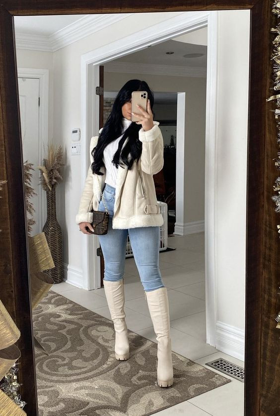 Timeless Elegance: A Long Wool Coat with Fur Collar for a Birthday Party — Winter Birthday Outfits