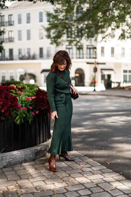 Heeled Ankle Boots with Knit Midi Dress Heeled Ankle Boots with Knit Midi Dress — Brown Boots Outfits