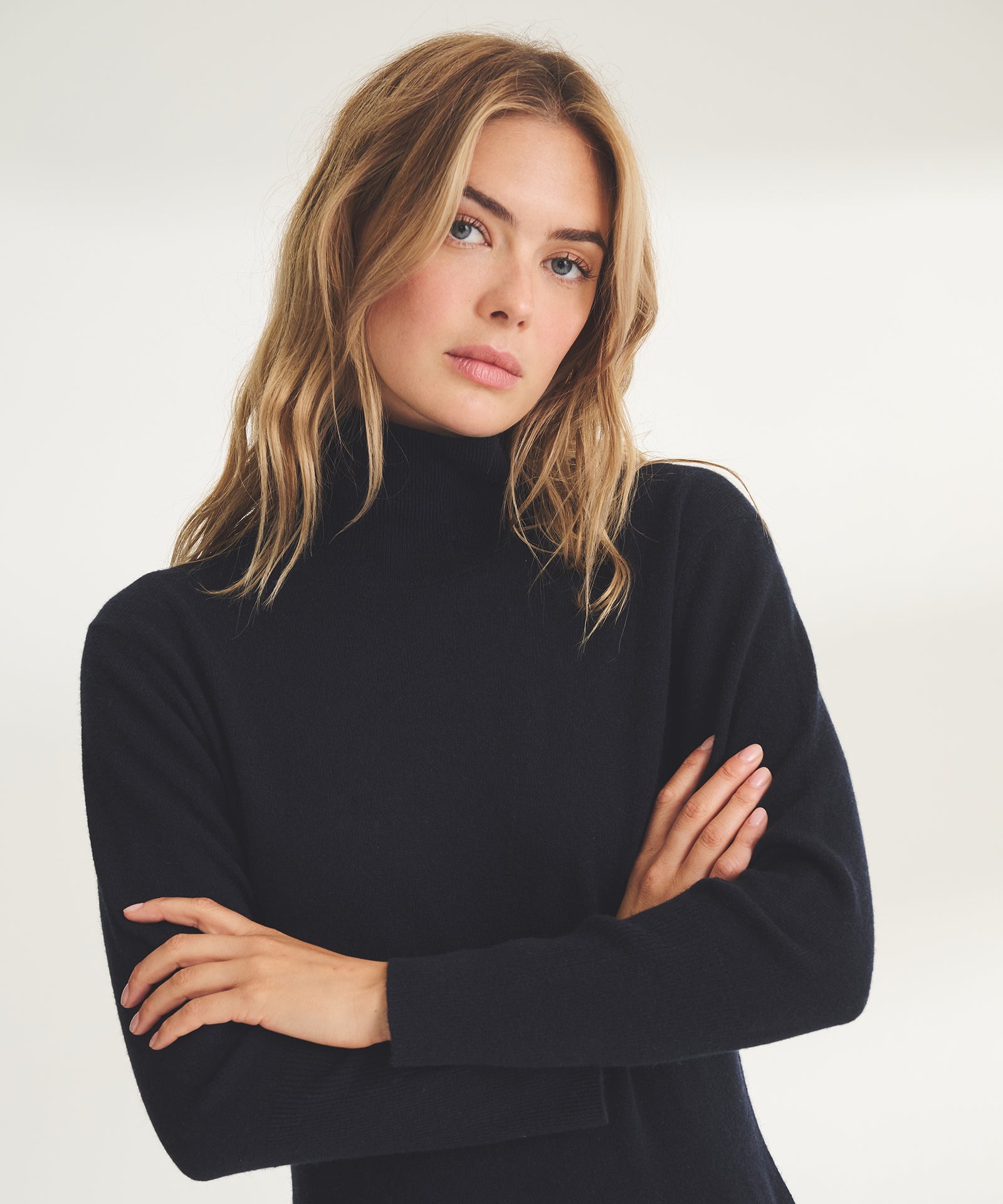 Dark Navy Fitted Knit Turtleneck Sweater — Turtleneck Outfits