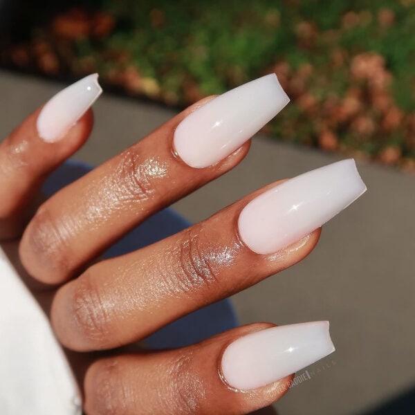 Glossy Translucent Milky White Long Coffin Nails Glossy Translucent Milky White Long Coffin Nails — Milky White Nails