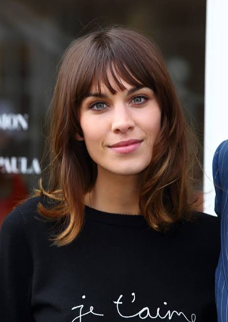 Sleek Medium Brown Blunt Lob Sleek Medium Brown Blunt Lob — Winter Haircuts for Oval Faces