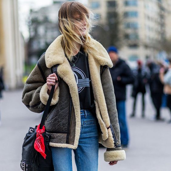 Cropped Shearling Aviator Jacket with Graphic Tee and Denim — Shearling Coat Outfits