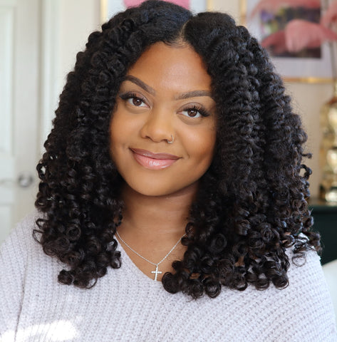 Collarbone Layered Cut With Defined Curls Collarbone Layered Cut With Defined Curls — Winter Haircuts for Black Women