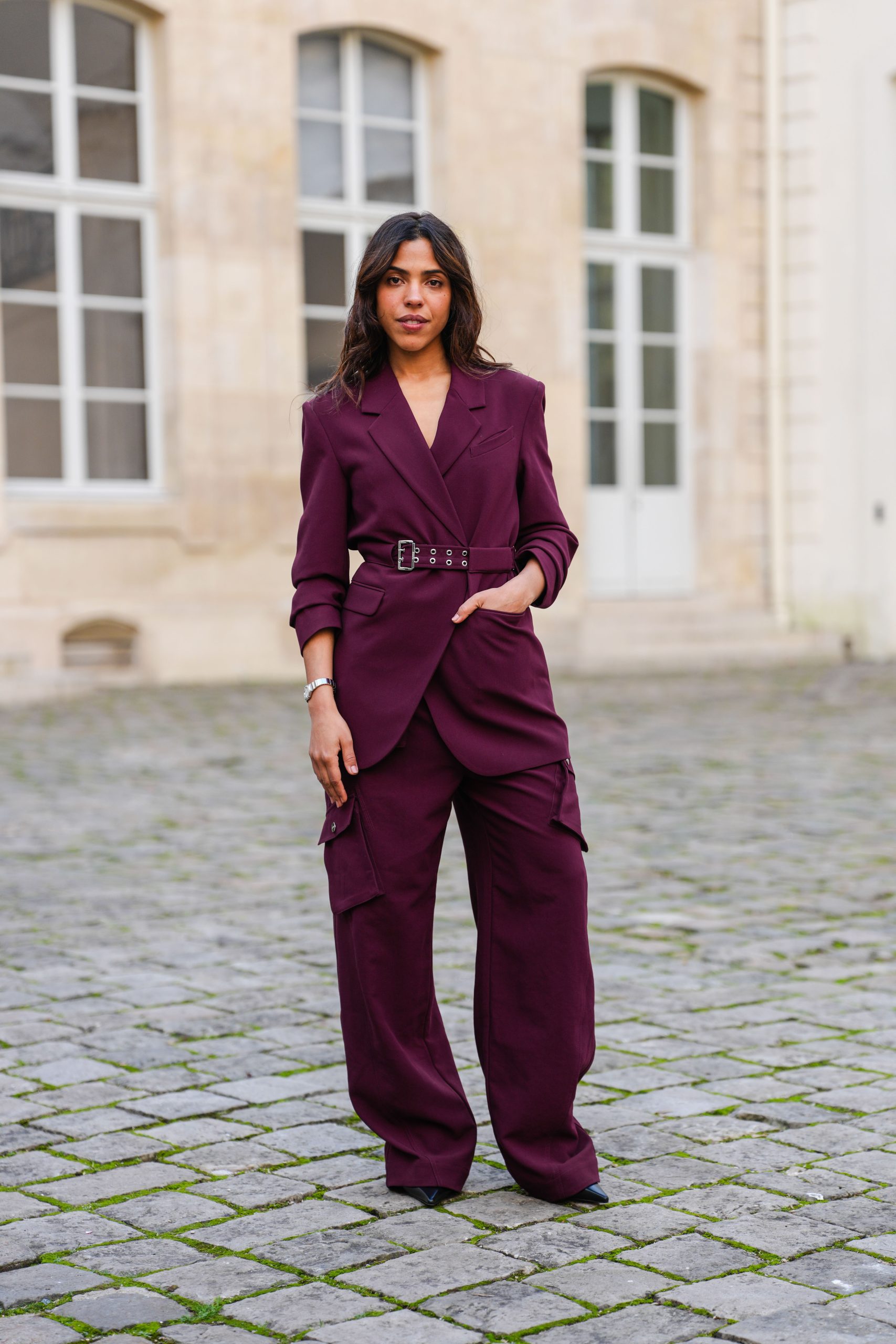 Belted Burgundy Blazer and Wide-Leg Cargo Trousers Belted Burgundy Blazer and Wide-Leg Cargo Trousers — Burgundy Outfits
