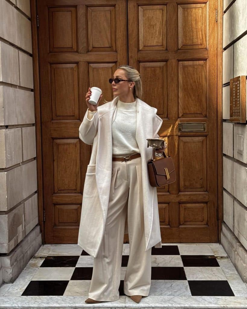 Monochromatic Cream Ensemble for Sophisticated Style Monochromatic Cream Ensemble for Sophisticated Style — Classy Winter Outfits