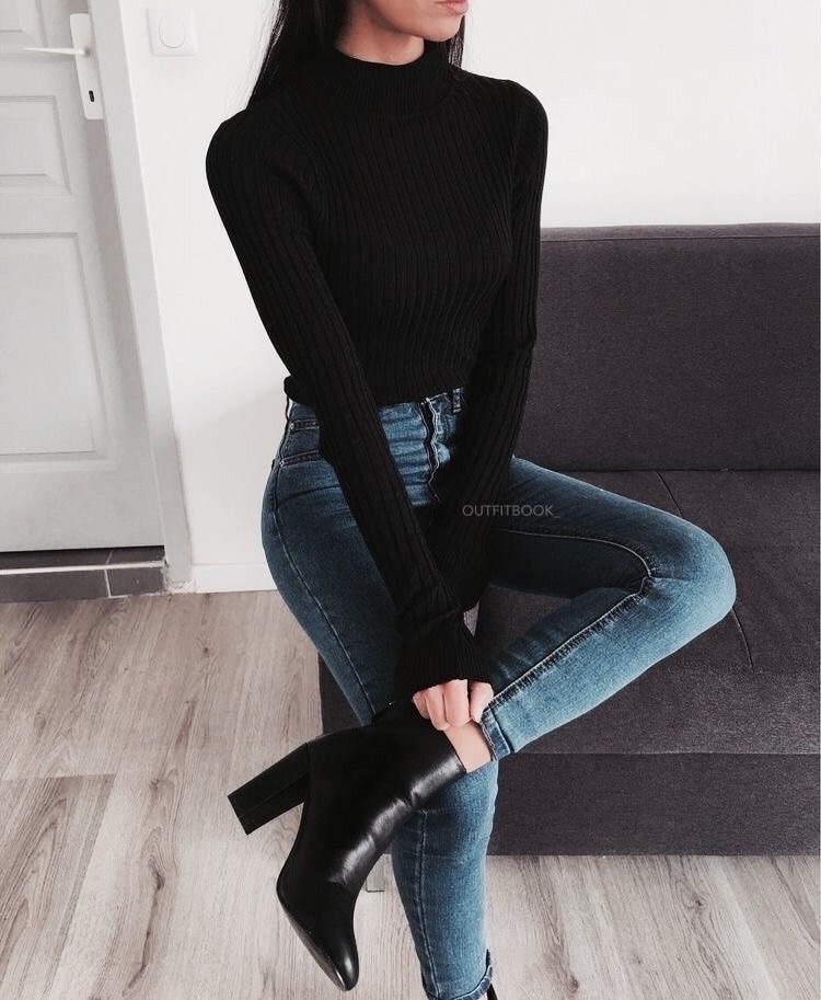 Smart Casual: Ribbed Mock-Neck Sweater with Skinny Jeans for a Birthday — Winter Birthday Outfits