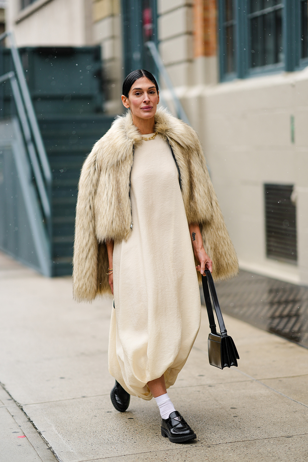 Faux Fur Stole Over an Oversized Dress for Casual Elegance — Shearling Coat Outfits
