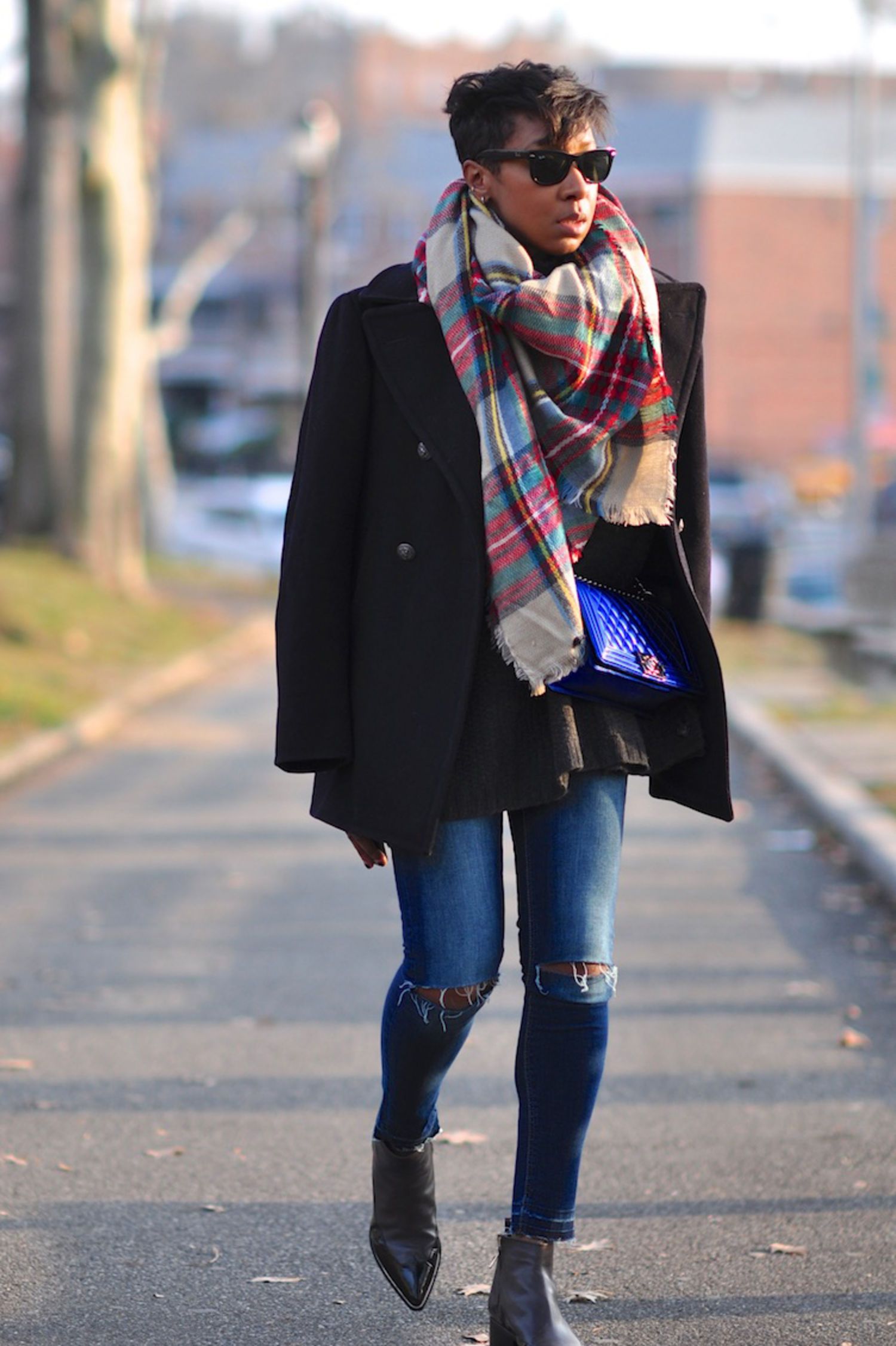 Black Wool Coat with Ripped Jeans and Plaid Scarf Black Wool Coat with Ripped Jeans and Plaid Scarf — Casual Winter Outfits