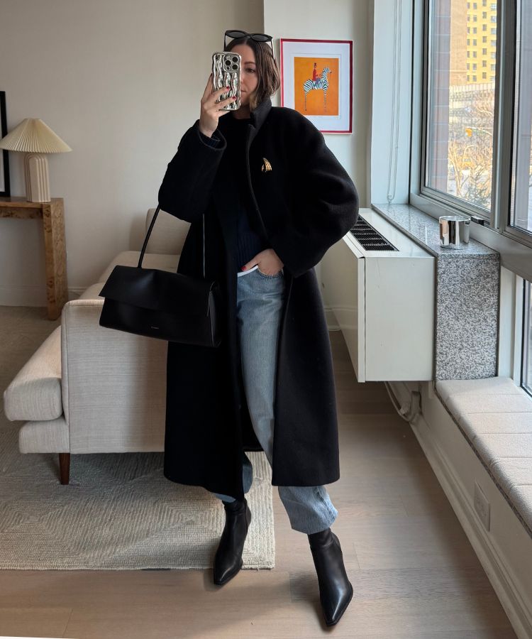 Navy Sweater and Jeans Under Long Black Wool Coat Navy Sweater and Jeans Under Long Black Wool Coat — Comfy Winter Outfits