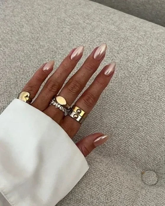 Pale Pink Chrome Metallic Medium Almond Nails Pale Pink Chrome Metallic Medium Almond Nails — Winter Nail Colors for Dark Skin