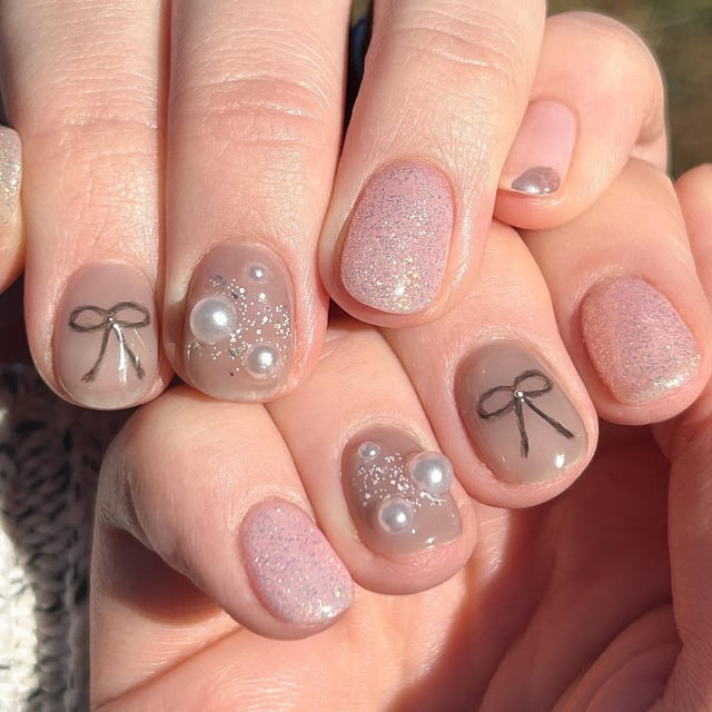 Winter Festive Visual Idea Winter Festive Visual Idea — Short Winter Nails