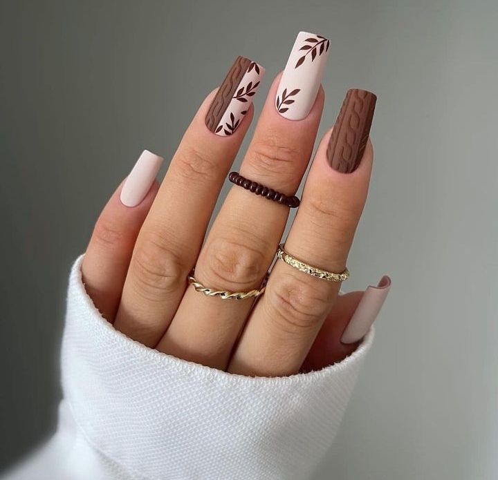 Matte Brown Beige Nude Knit and Leaf Nails Matte Brown Beige Nude Knit and Leaf Nails — Sweater Nails