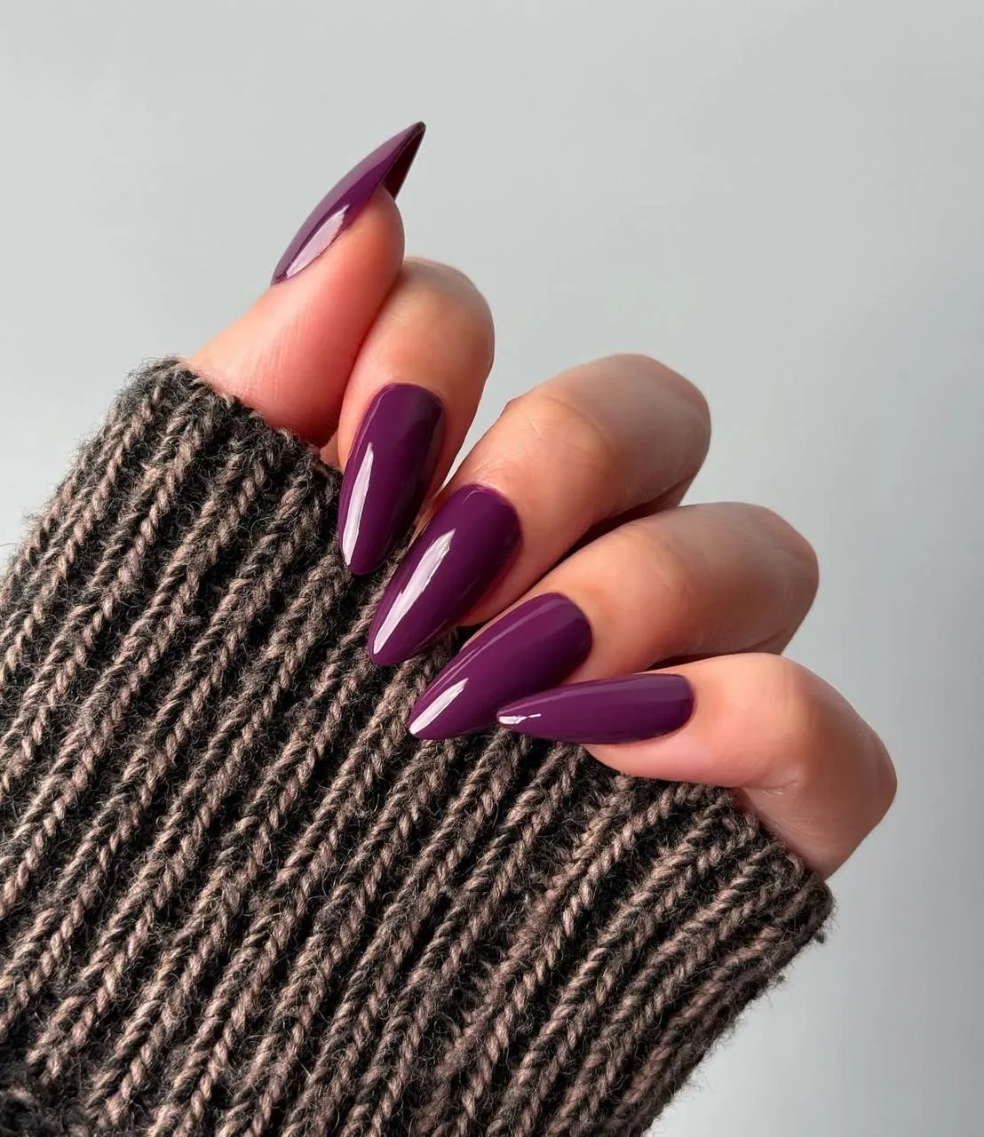 Trendy manicure for winter 2025 – purple nails – photo