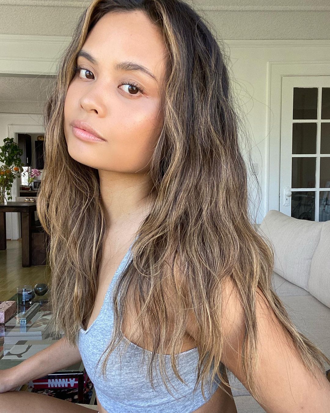 Natural Wavy Dark Brown Layers Natural Wavy Dark Brown Layers — Low Maintenance Winter Haircuts