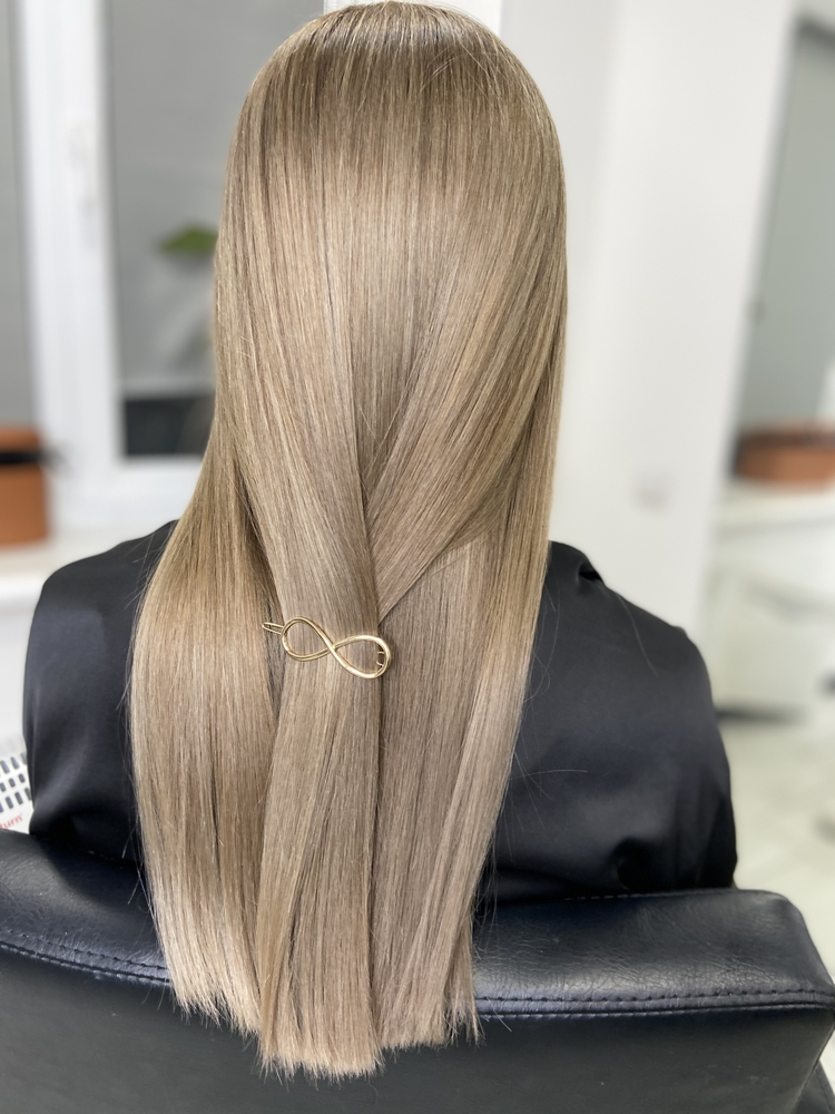 Sleek Ash Blonde With Subtle Lowlights — Lowlights for Blonde Hair