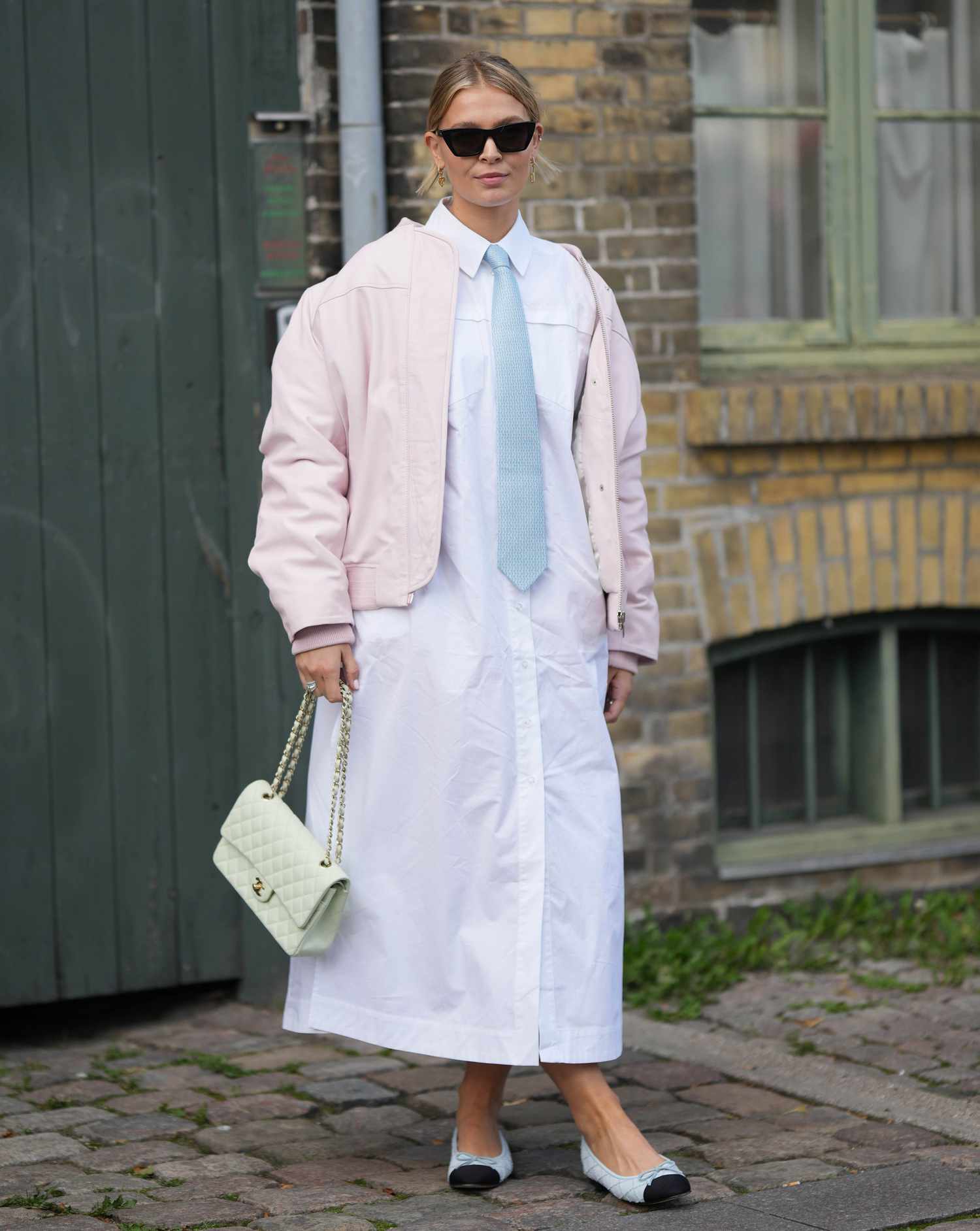 Oversized White Shirt and Pink Bomber Jacket with Light Blue Tie Oversized White Shirt and Pink Bomber Jacket with Light Blue Tie — Comfy Winter Outfits