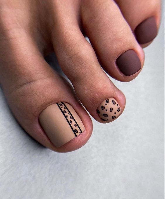 Matte Nude with Leopard Accent Matte Nude with Leopard Accent — Winter Pedicure Colors