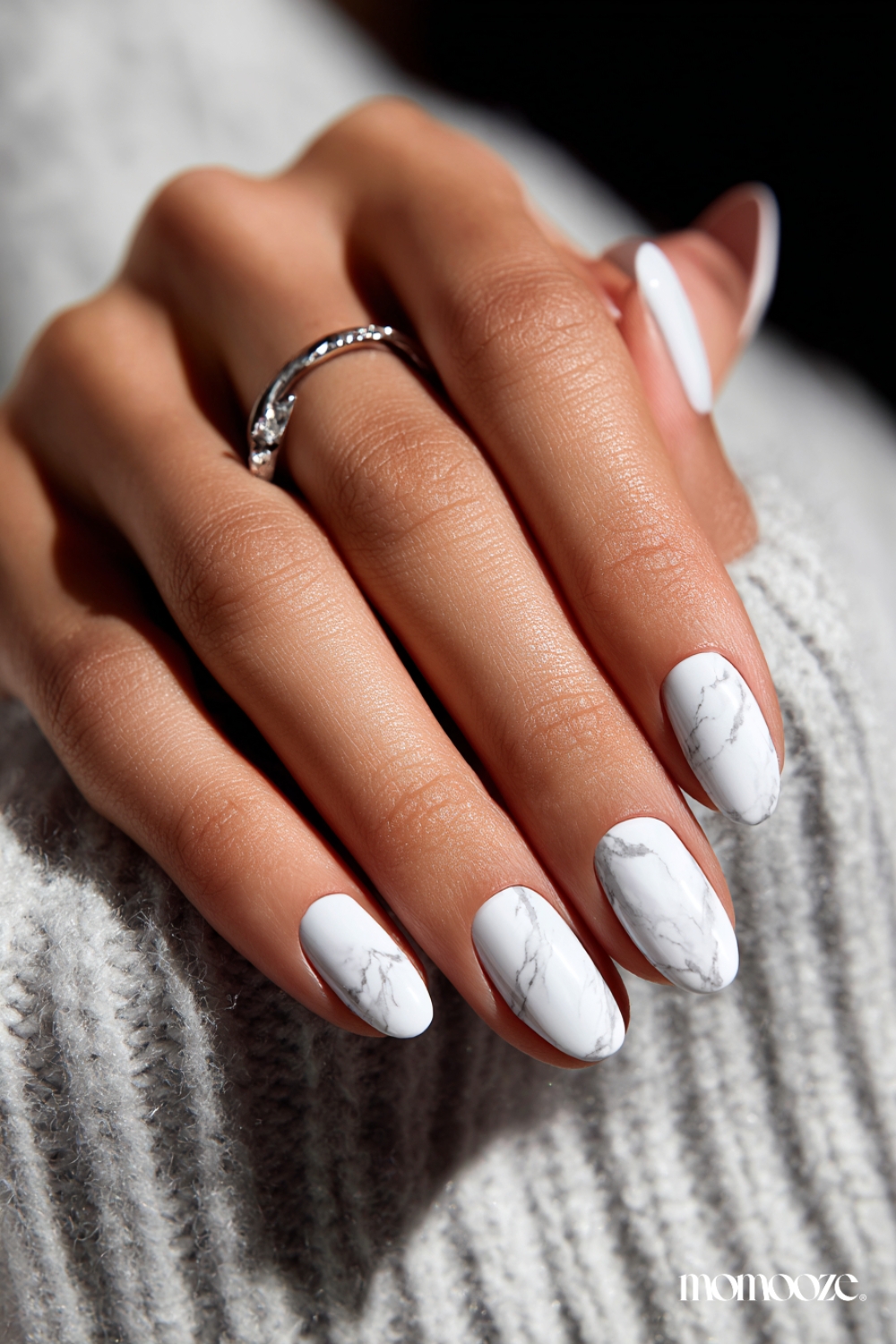 Classic White Grey Marble Oval Nails — Winter Marble Nails