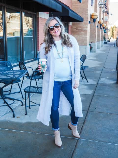 Casual Outfit Idea — Winter Maternity Outfits