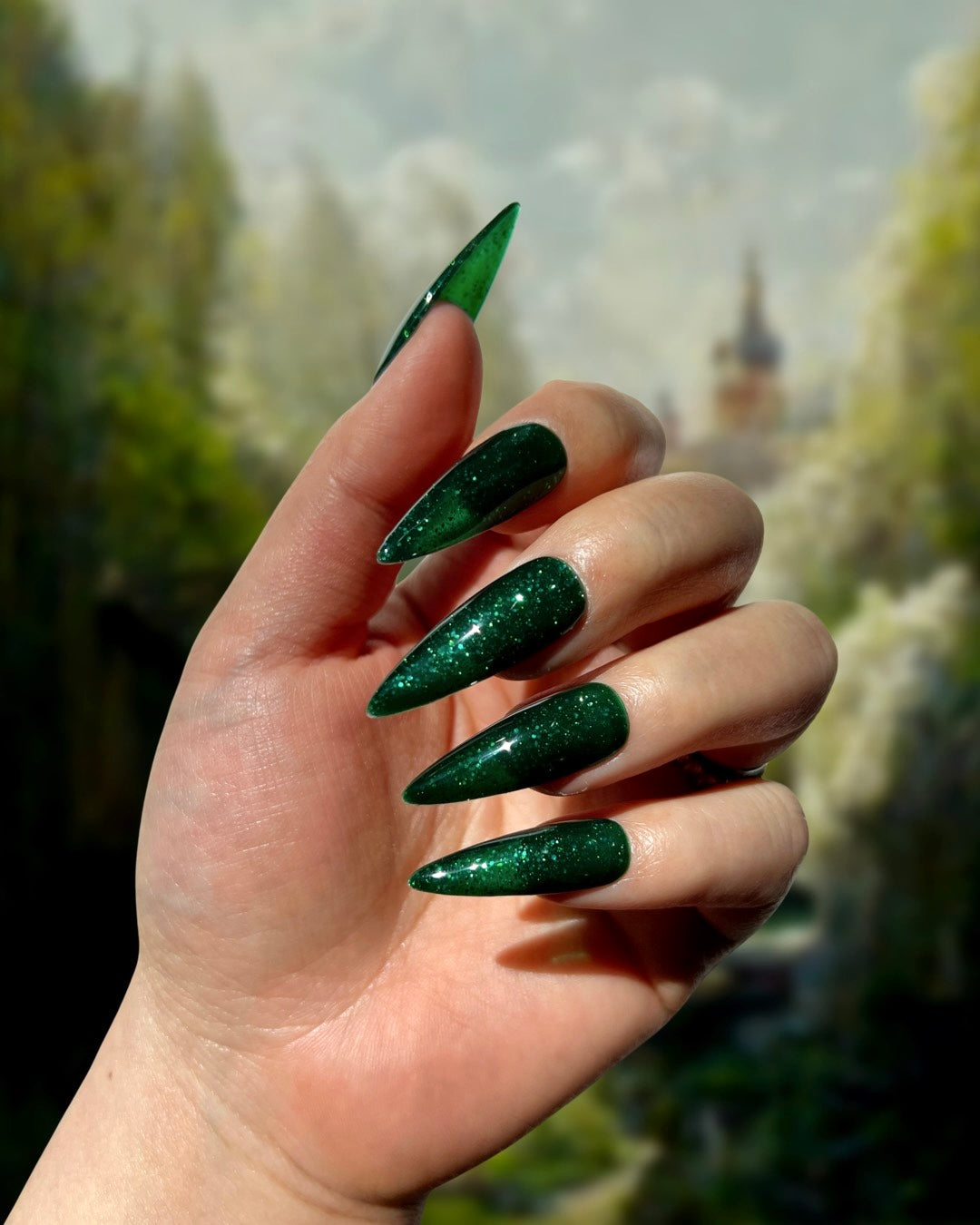 Dense Emerald Glitter Stiletto Nails Dense Emerald Glitter Stiletto Nails — Emerald Green Nails